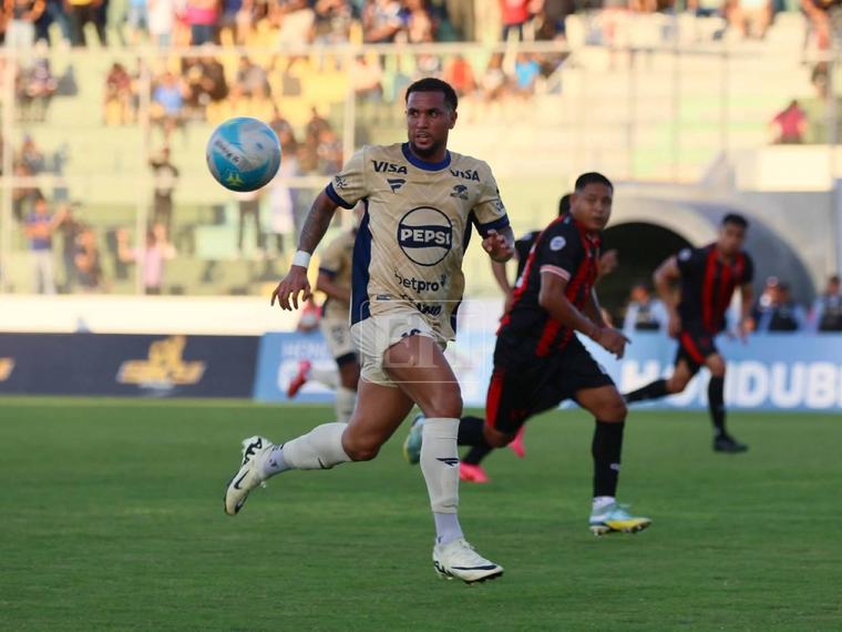 Motagua se atasca en el Carlos Miranda y no pasa del empate ante Independiente