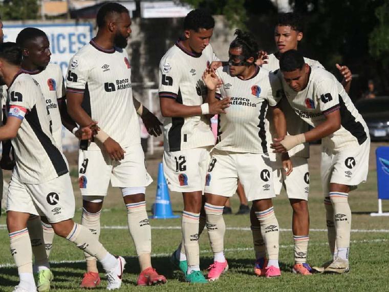 Olimpia frena al Estrella Roja en Danlí y salva su invicto en el Apertura 2026