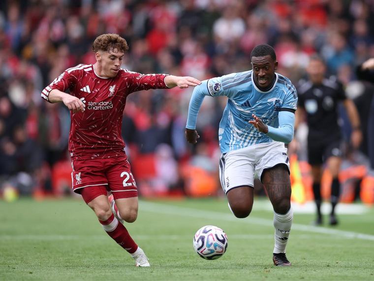 Liverpool sigue sin ganar y cede frente al Nottingham Forest por la Premier