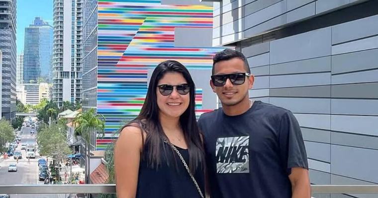 Edwin Rodríguez y su esposa sorprenden con inesperado anuncio: estremecen las redes