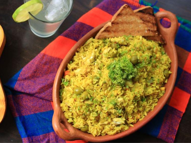 Arroz con pollo al estilo hondureño: Receta tradicional para compartir