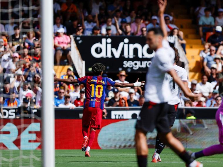 Barcelona destroza al Valencia con show y doblete de Yamal