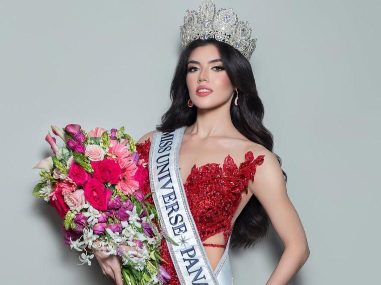 Una silla lanzada al escenario marca la coronación de Miss Panamá