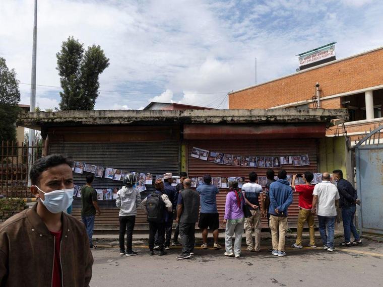 Riada en Nepal suma 682 muertos y casi 3,000 desaparecidos