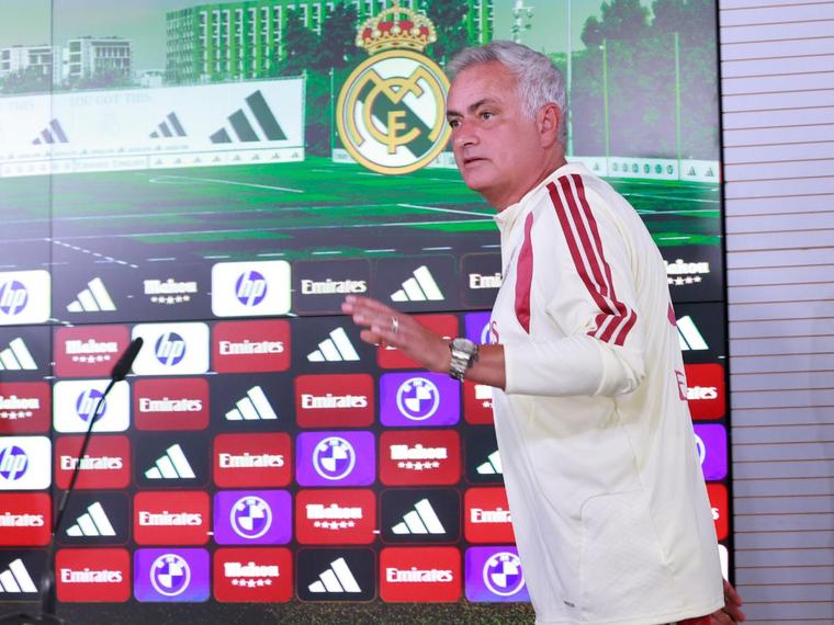 Mourinho sorprende y pide el Balón de Oro para este jugador: "Hizo historia"
