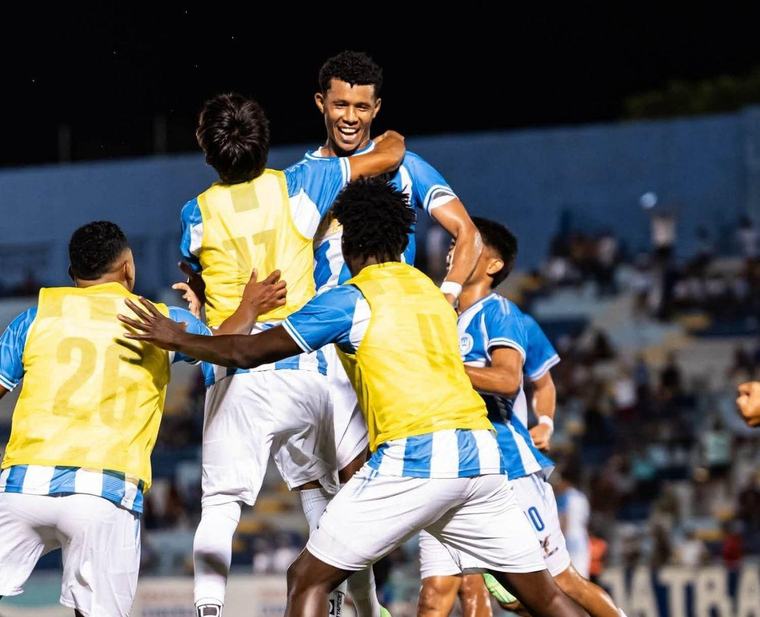 Victoria y Carlos Espina mandan aviso en la Liga de Ascenso: Resumen jornada 2