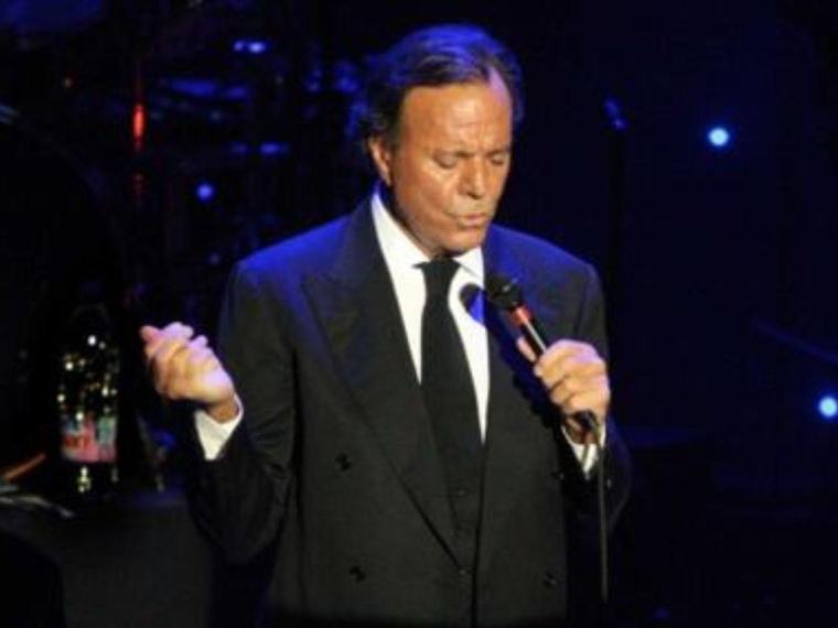 El mensaje de Julio Iglesias por la muerte de Dolly Parton