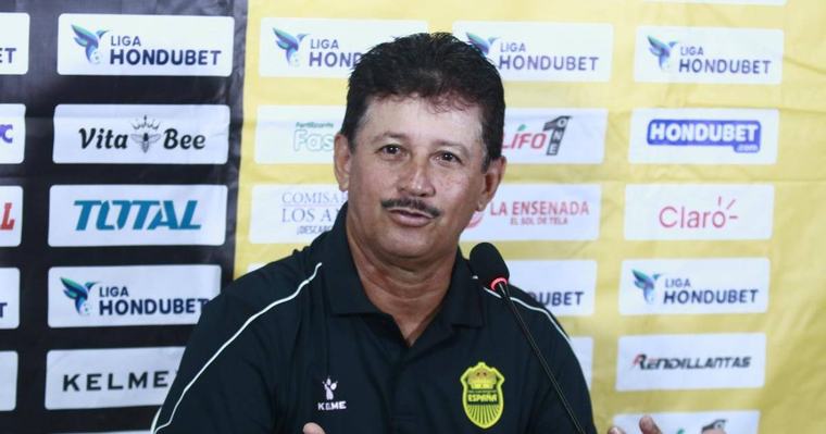 Mauro Reyes: "​​​​​​No hay otro técnico en Real España más que yo"